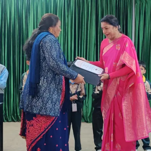 school-principal-anitha-ramesh-doctorate-award-jss-ooty_converted
